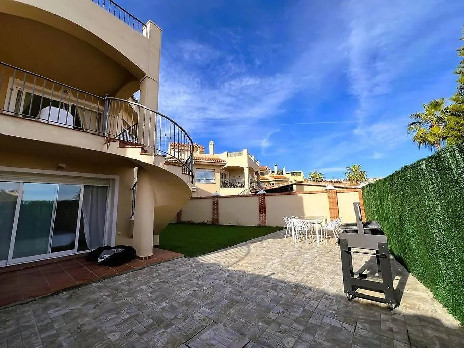 Welcome To Casa Viento Siroco! Sitio de Calahonda Holiday home